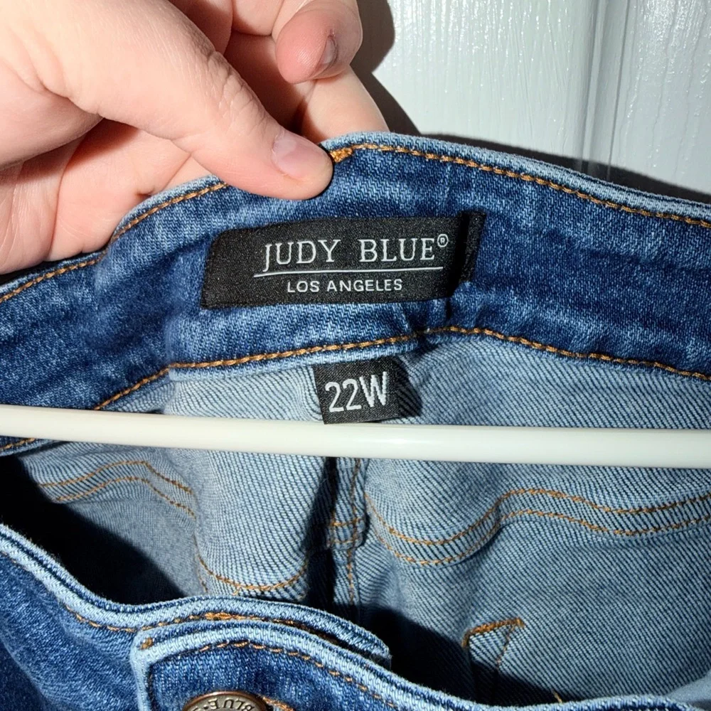 Judy Blue Dark Wash Skinny Jeans - Picture 3 of 3